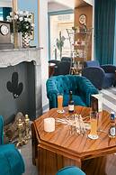 The Jay Hotel by HappyCulture