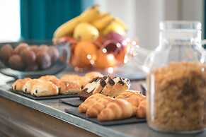 The Jay Hotel by HappyCulture