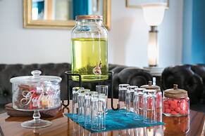 The Jay Hotel by HappyCulture