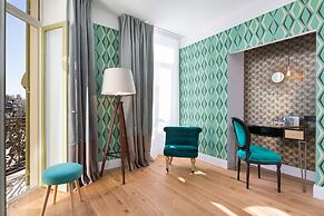 The Jay Hotel by HappyCulture