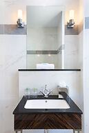 The Jay Hotel by HappyCulture