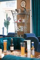 The Jay Hotel by HappyCulture