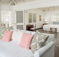 Round Hill Hotel And Villas