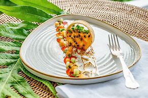 Round Hill Hotel And Villas