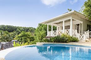 Round Hill Hotel And Villas