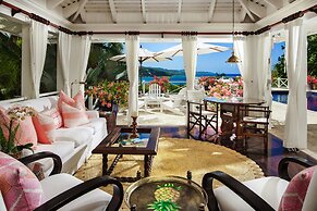 Round Hill Hotel And Villas