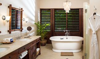 Round Hill Hotel And Villas