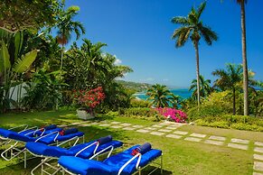 Round Hill Hotel And Villas