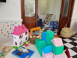 Round Hill Hotel And Villas