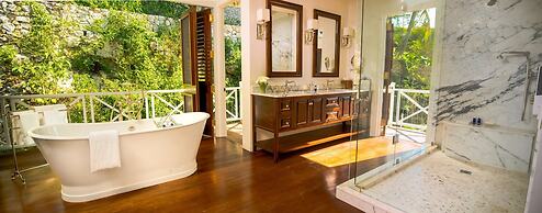 Round Hill Hotel And Villas