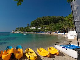 Round Hill Hotel And Villas