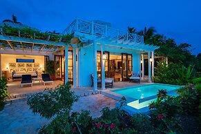 Round Hill Hotel And Villas