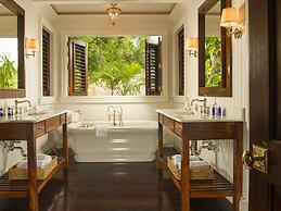 Round Hill Hotel And Villas