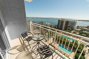 Fortune House Hotel Suites