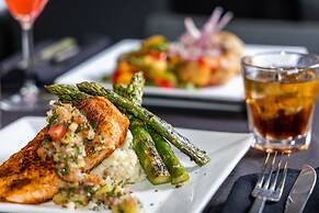 Fortune House Hotel Suites