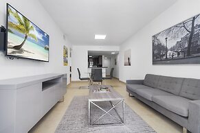 Fortune House Hotel Suites