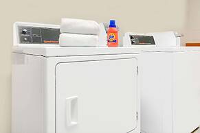 Wingate by Wyndham - Fargo