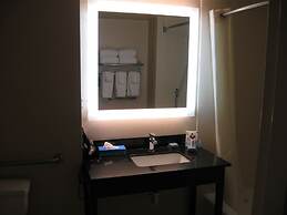 Wingate by Wyndham - Fargo