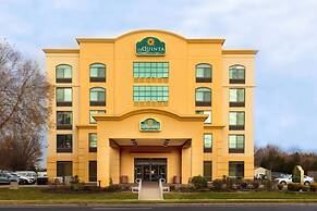 La Quinta Inn & Suites by Wyndham Garden City