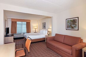 La Quinta Inn & Suites by Wyndham Garden City