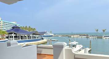 El Conquistador Resort