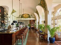 Raffles Hotel Le Royal