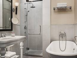 Raffles Hotel Le Royal