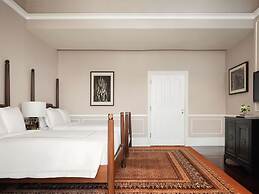 Raffles Grand Hotel d'Angkor