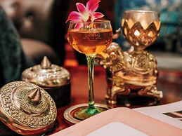 Raffles Grand Hotel d'Angkor