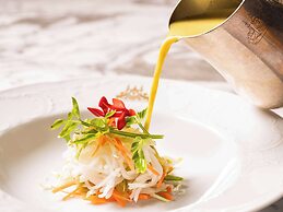 Raffles Grand Hotel d'Angkor