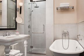 Raffles Grand Hotel d'Angkor