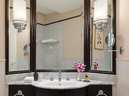 Raffles Grand Hotel d'Angkor