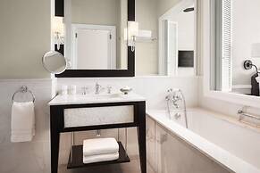 Raffles Grand Hotel d'Angkor