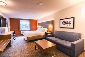 Holiday Inn Express & Suites Lincoln East - White Mountains by IHG