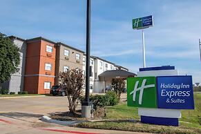 Holiday Inn Express and Suites Sulphur Springs by IHG