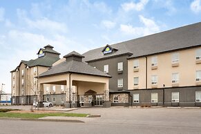 Days Inn by Wyndham Regina