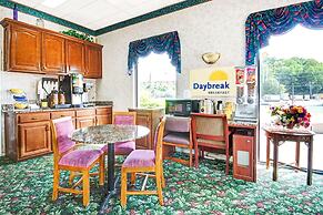 Super 8 by Wyndham Nashville Near Downtown / I-40