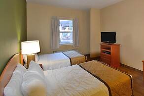 Aviator Suites Hotel by Aspen Hotels