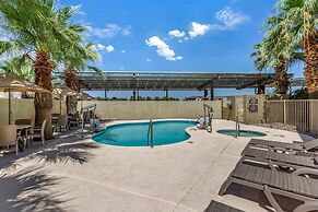Comfort Inn & Suites North Tucson - Marana
