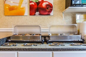 Quality Inn & Suites On the River