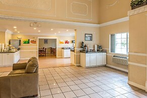 Quality Inn & Suites On the River