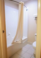 Savanna Inn & Suites