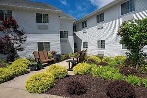 Savanna Inn & Suites