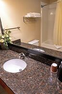 Savanna Inn & Suites