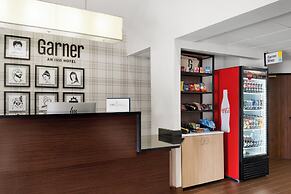 Garner Hotel Topeka West, by IHG