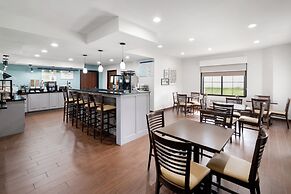 Garner Hotel Topeka West, by IHG