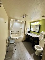 Sleep Inn & Suites Tulsa Central I-44