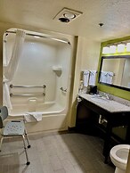 Sleep Inn & Suites Tulsa Central I-44