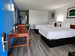 Travelodge Suites by Wyndham MacClenny/I-10