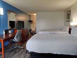 Travelodge Suites by Wyndham MacClenny/I-10